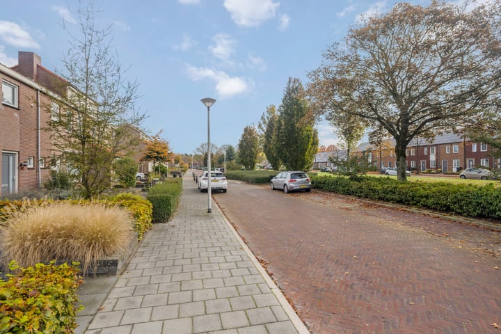 Bekijk foto 40 van Dr. Schaepmanstraat 46