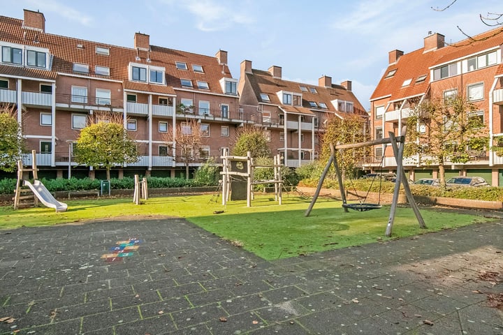 Bekijk foto 32 van Waltoren 42