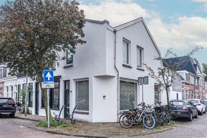 Bekijk foto 1 van Brouwersstraat 92