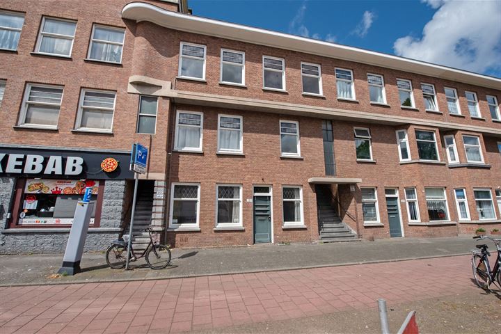 View photo 4 of Van Musschenbroekstraat 253