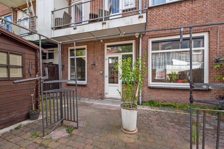 View photo 18 of Van Musschenbroekstraat 253