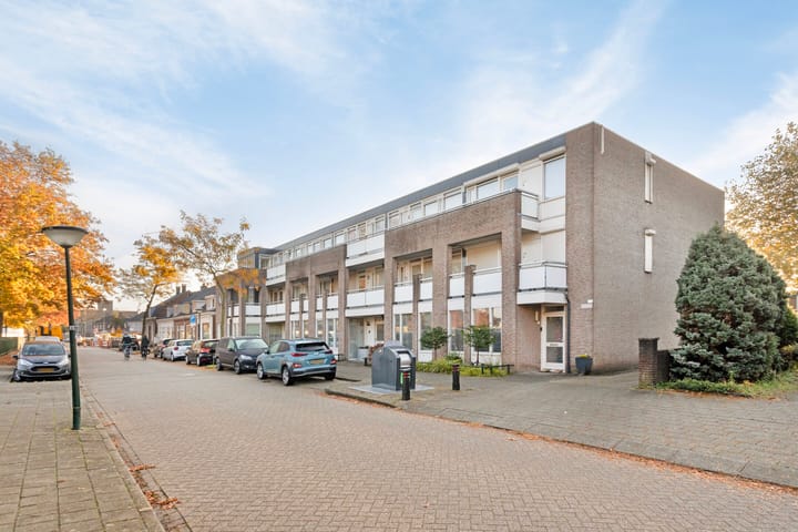 Foto 4 van Laarstraat 15-D