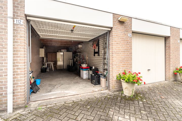 View photo 32 of Kloosterstraat 112