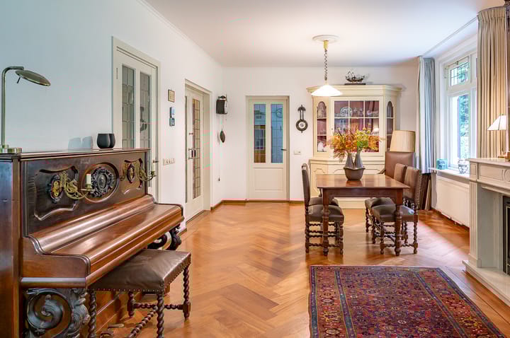 Foto 15 van Meeneweg 1