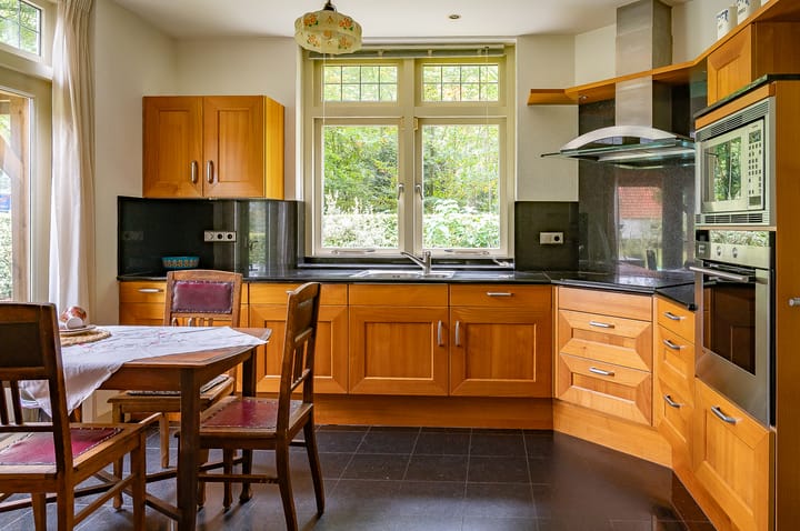 Foto 19 van Meeneweg 1