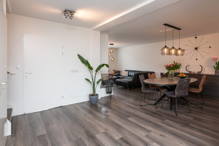 Foto 11 van Van der Meulenstraat 40