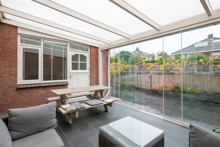 Foto 13 van Van der Meulenstraat 40