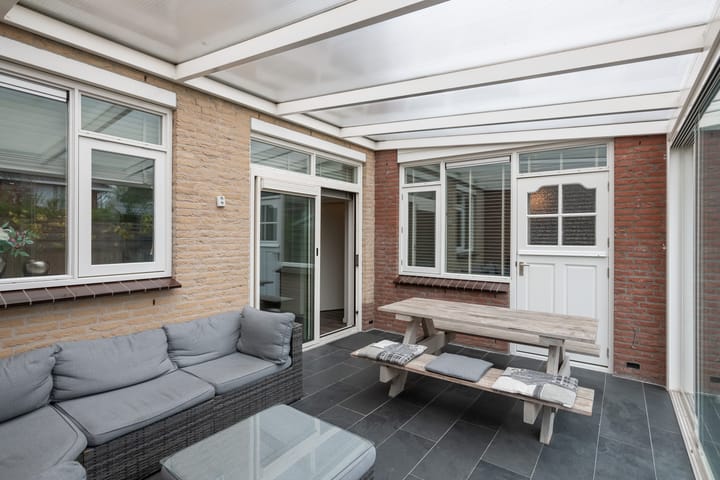 Foto 15 van Van der Meulenstraat 40