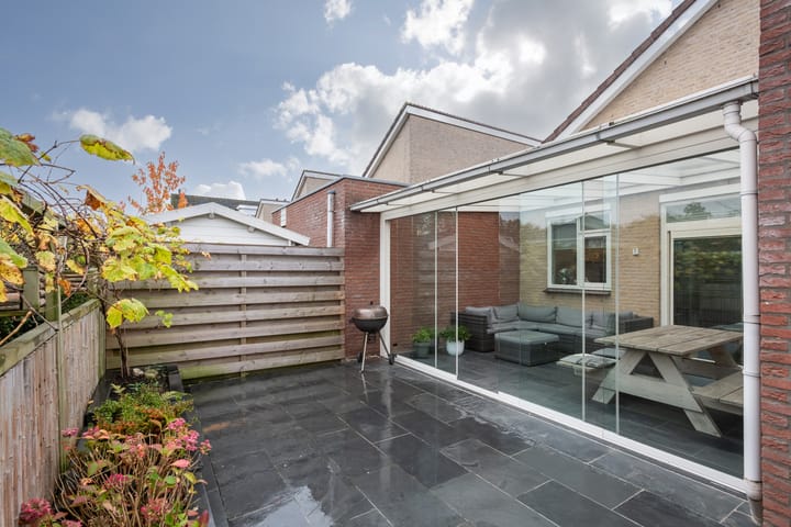 Foto 33 van Van der Meulenstraat 40