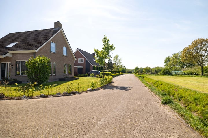 View photo 75 of Schoolstraat 1