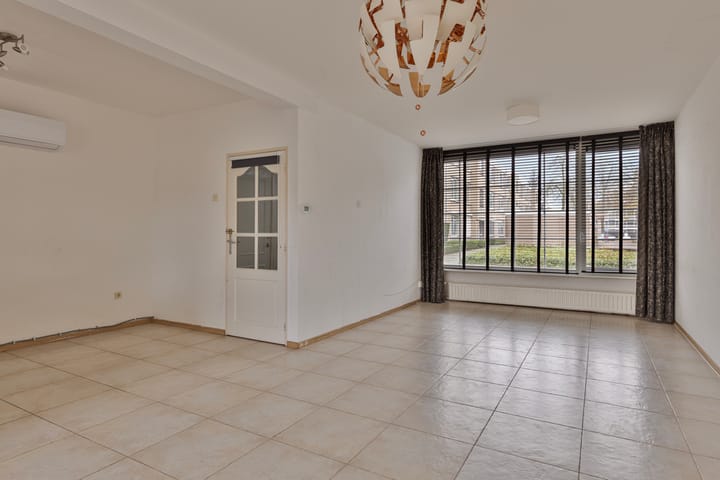 Foto 8 van Witte de Withstraat 49