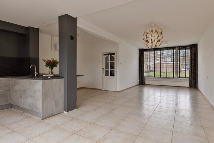 Foto 15 van Witte de Withstraat 49