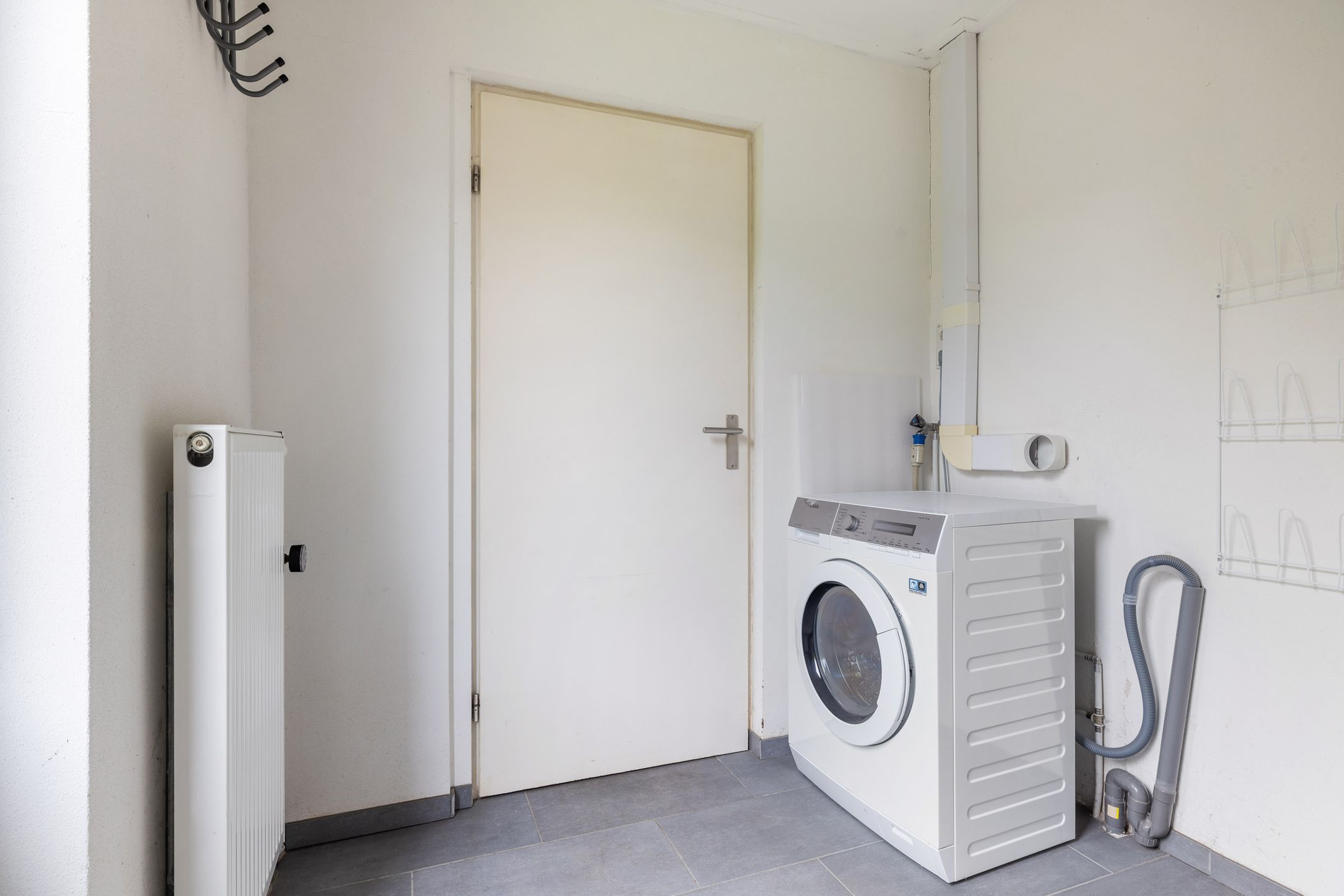 Foto 18 van Sixmastins 7