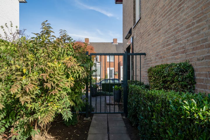 Foto 61 van Schout Offermanstraat 37