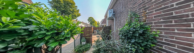 Bekijk 360° foto van Tuin van Parallelweg 80