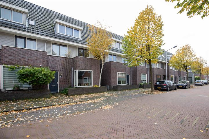 Bekijk foto 37 van Koolwitjestraat 80