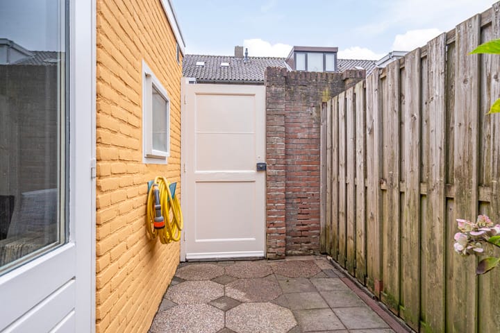 Foto 31 van Torresstraat 5