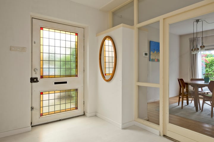 Bekijk foto 5 van Professor Hoogveldstraat 40