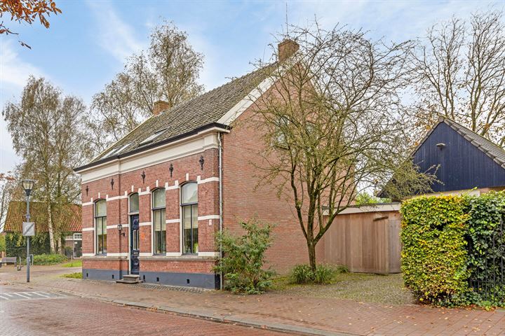 Bekijk foto 2 van Dorpsstraat 47