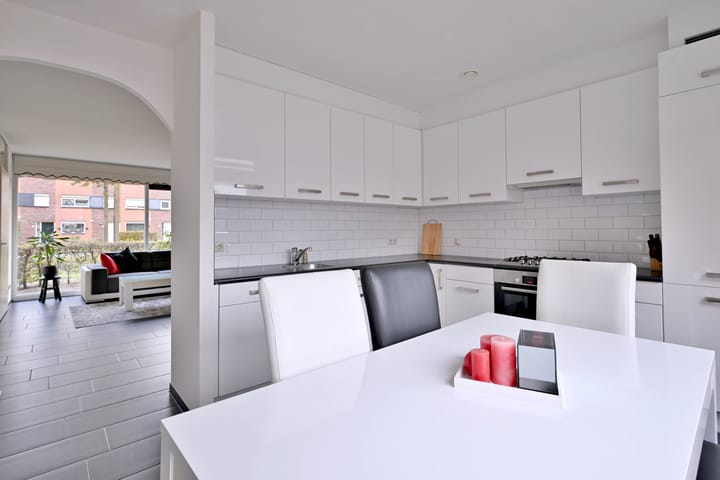 Foto 9 van Leeghwaterlaan 8