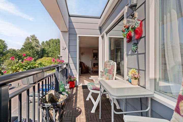 Foto 13 van van Hellemondtstraat 50