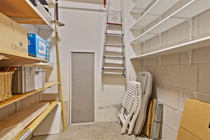 Foto 23 van van Hellemondtstraat 50