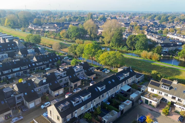 Bekijk foto 30 van Wilhelmina Hofman-Pootstraat 51