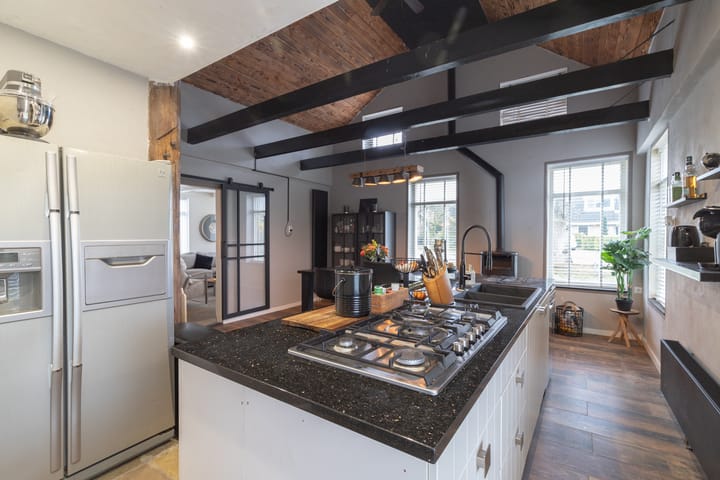 Foto 10 van Hoofdweg 24