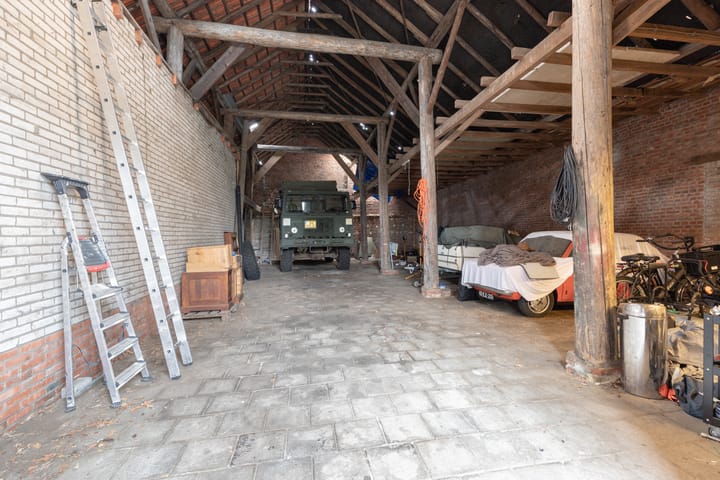 Foto 30 van Hoofdweg 24