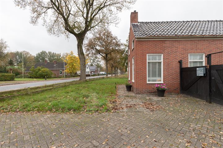 Bekijk foto 38 van Hoofdweg 24