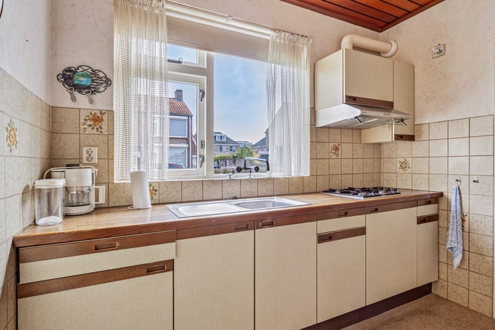 Foto 18 van Jan van Galenstraat 25