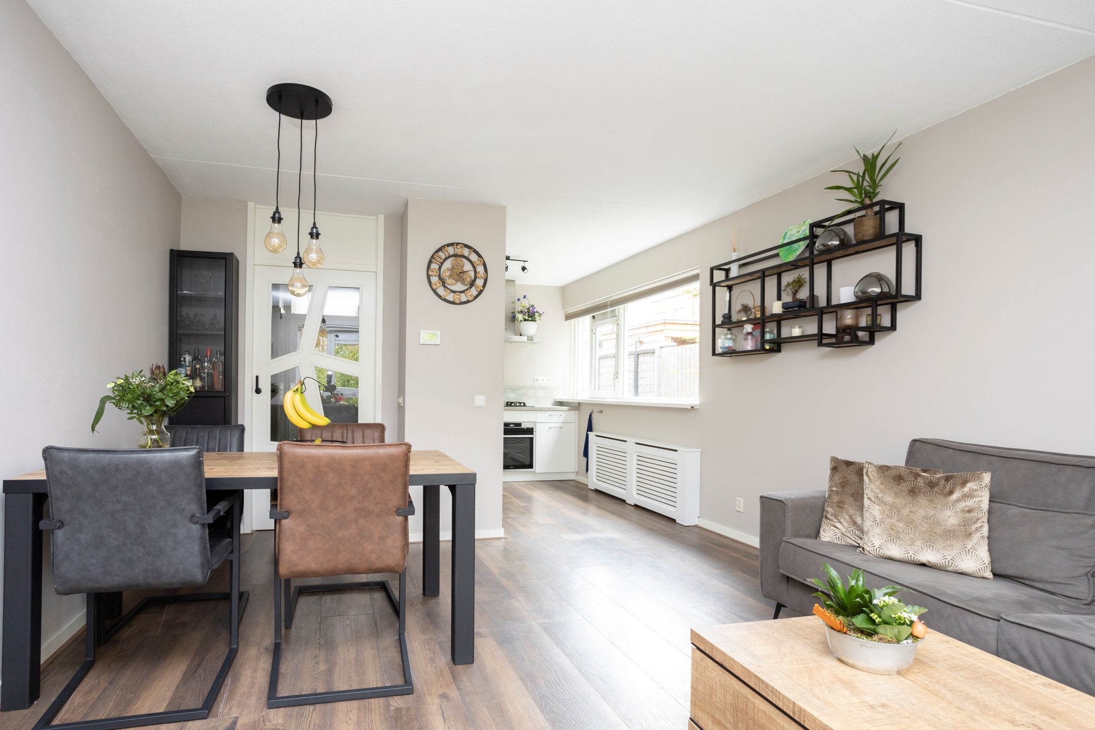 Foto 9 van Burgemeester Hendrixstraat 99