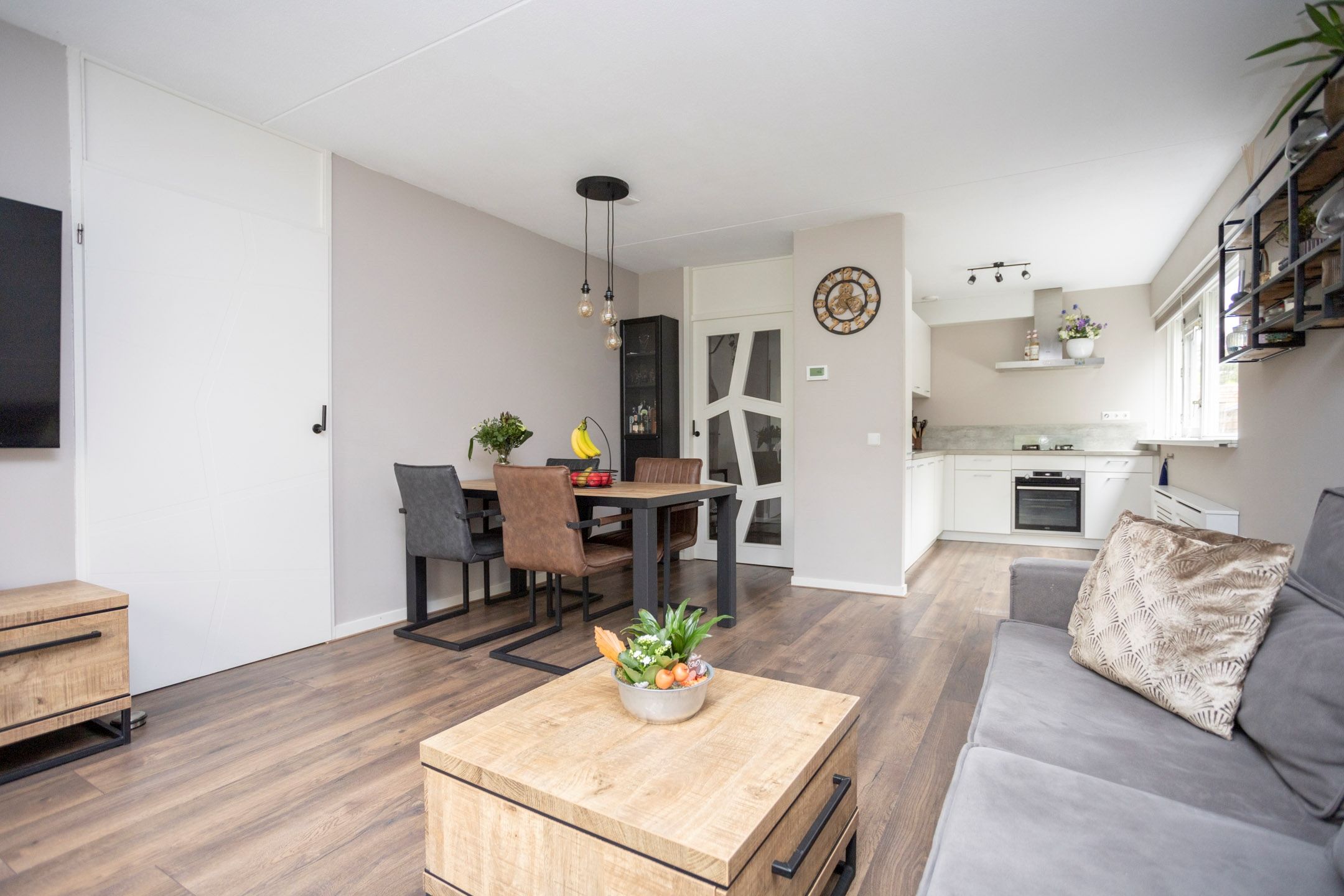 Foto 12 van Burgemeester Hendrixstraat 99