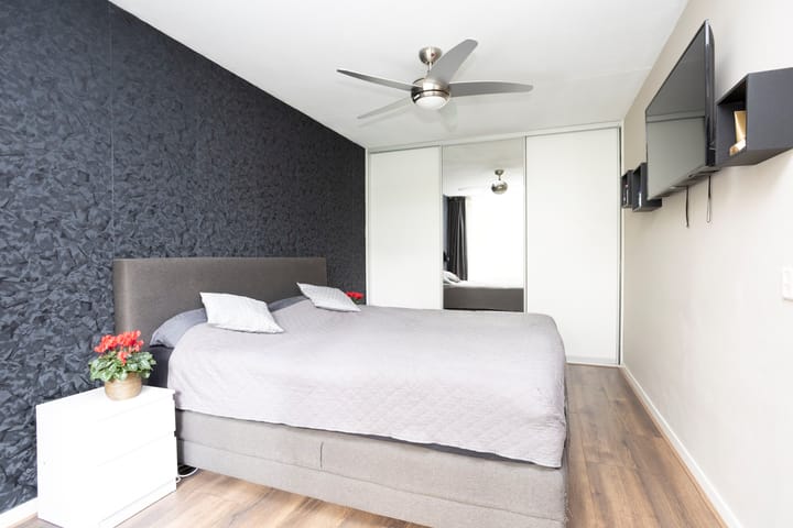 Foto 18 van Burgemeester Hendrixstraat 99