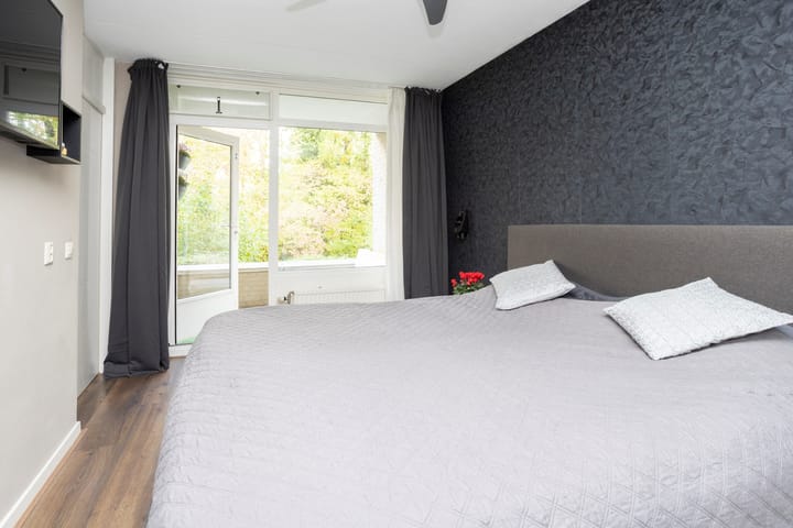 Foto 19 van Burgemeester Hendrixstraat 99