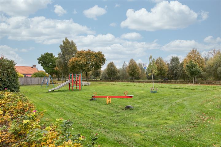 Bekijk foto 31 van De Straatweiden 93