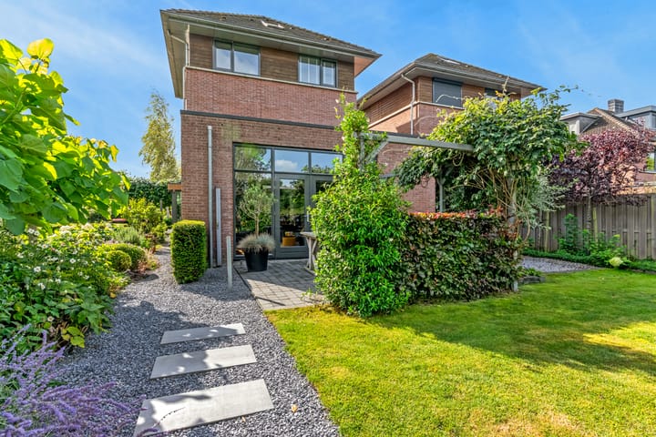 Foto 2 van John Raedeckerhof 1