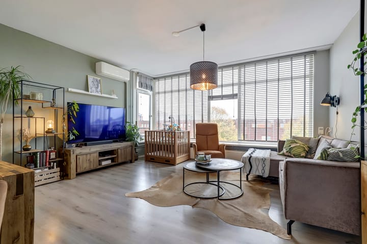 Foto 2 van Burgemeester Van Haarenlaan 1497