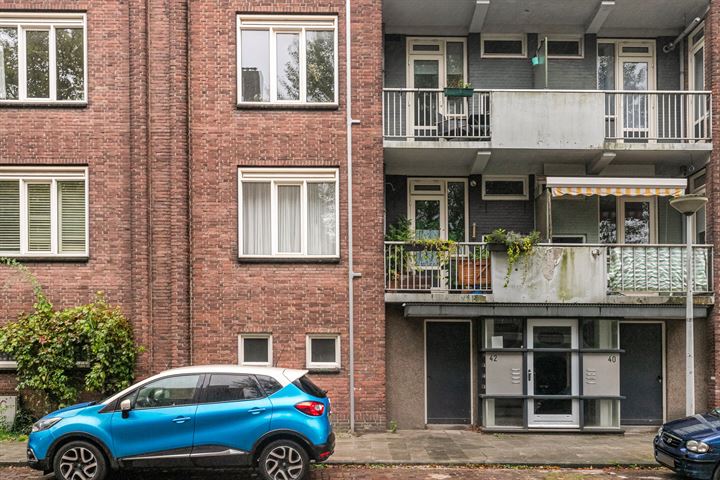 Bekijk foto 4 van Johannes Meewisstraat 42-H