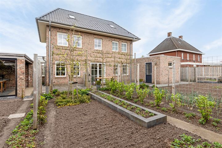 View photo 34 of Ringstraat 50