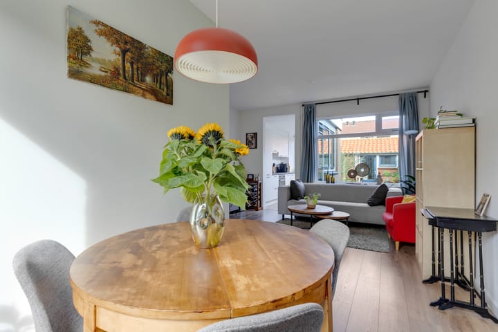 Foto 14 van M. de Klerkstraat 17