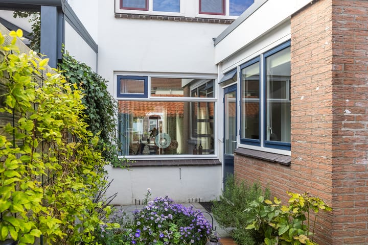 Foto 28 van M. de Klerkstraat 17