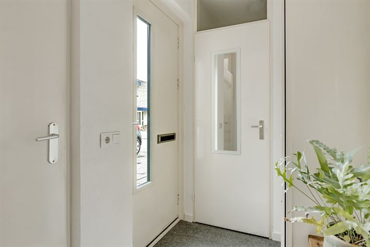 View photo 9 of Crouwelstraat 51