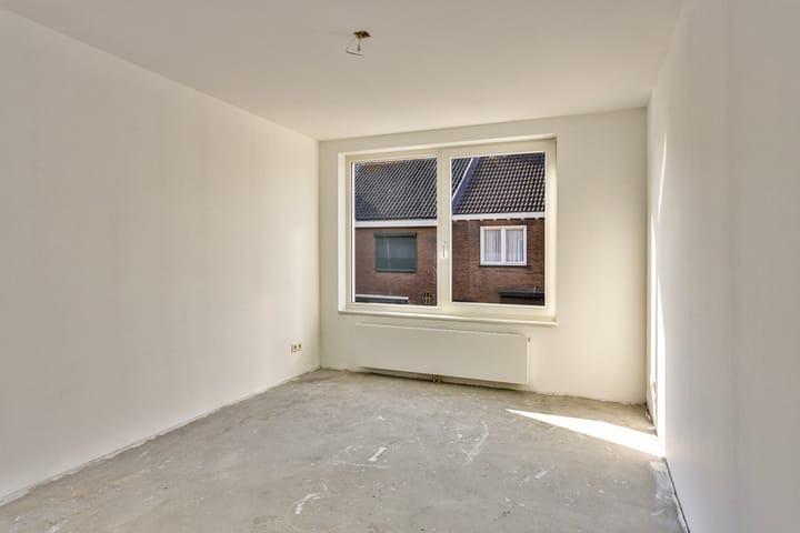 Foto 25 van Hoofdstraat 12