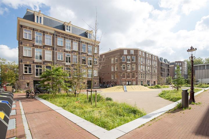 View photo 35 of Groenmarktkade 14