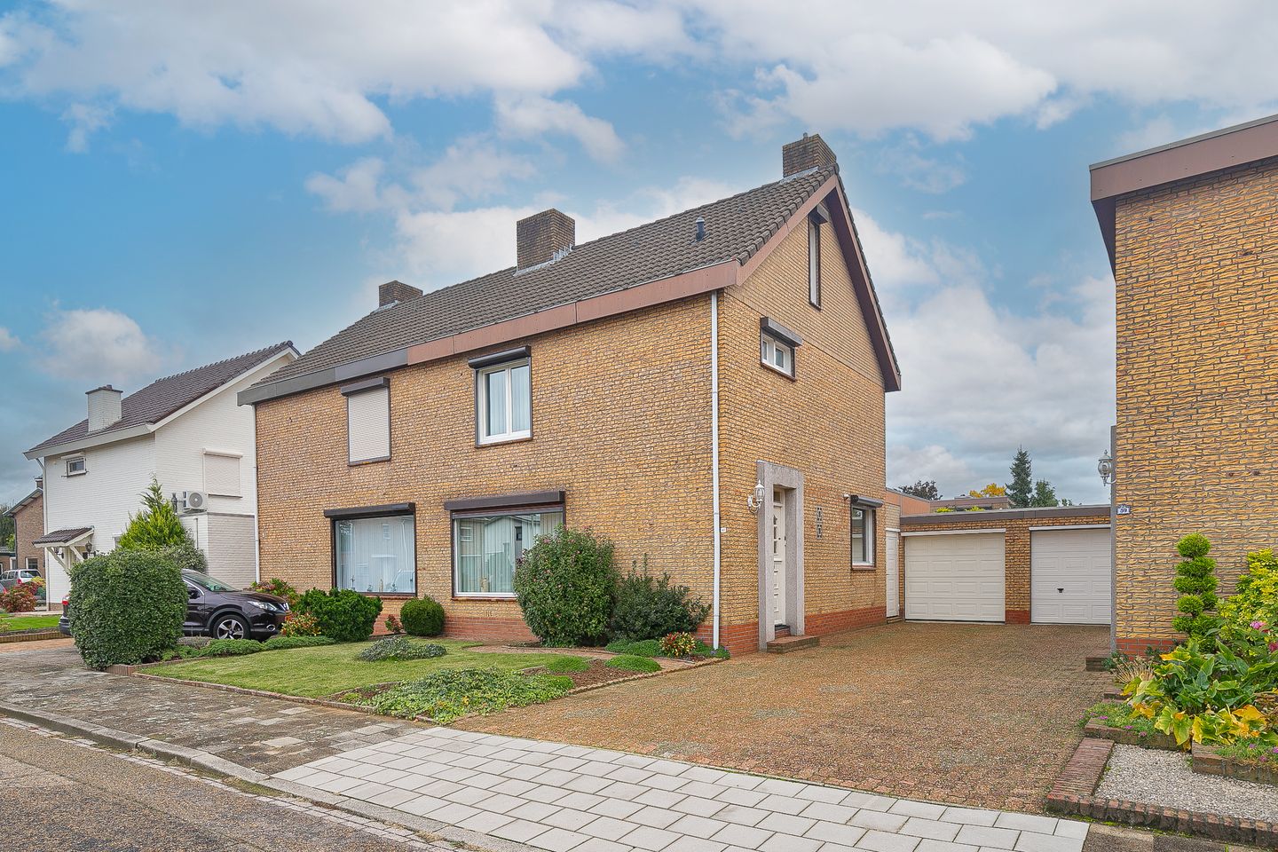 Foto 1 van Dross Roststraat 41