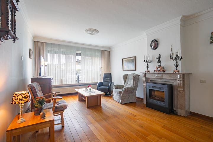 Foto 2 van Dross Roststraat 41