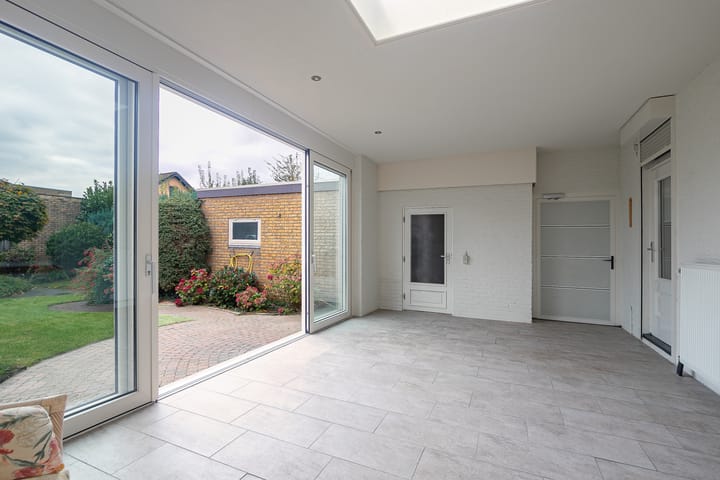 Foto 9 van Dross Roststraat 41