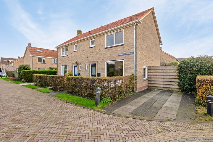 Foto 3 van Burg. J. Poschstraat 10