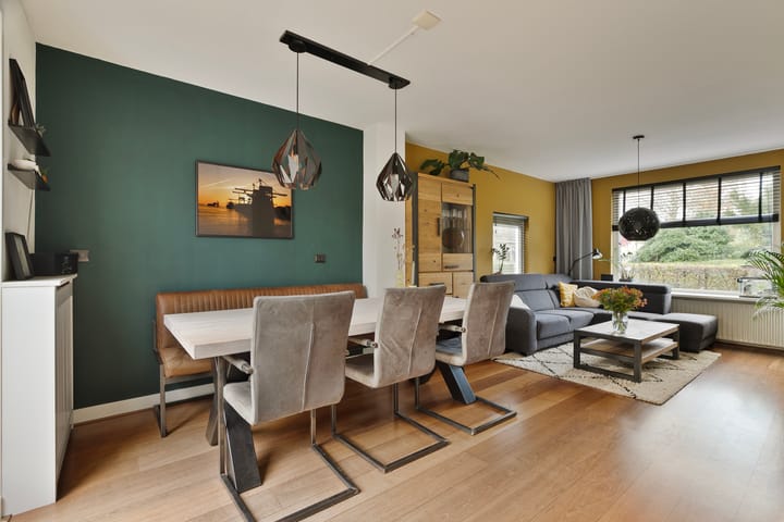 Foto 9 van Burg. J. Poschstraat 10